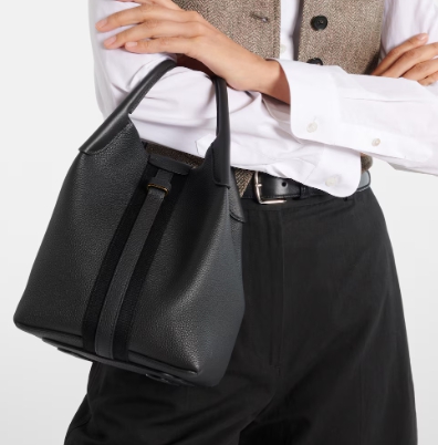 Loro Piana Bale 스몰 레더 버킷 백